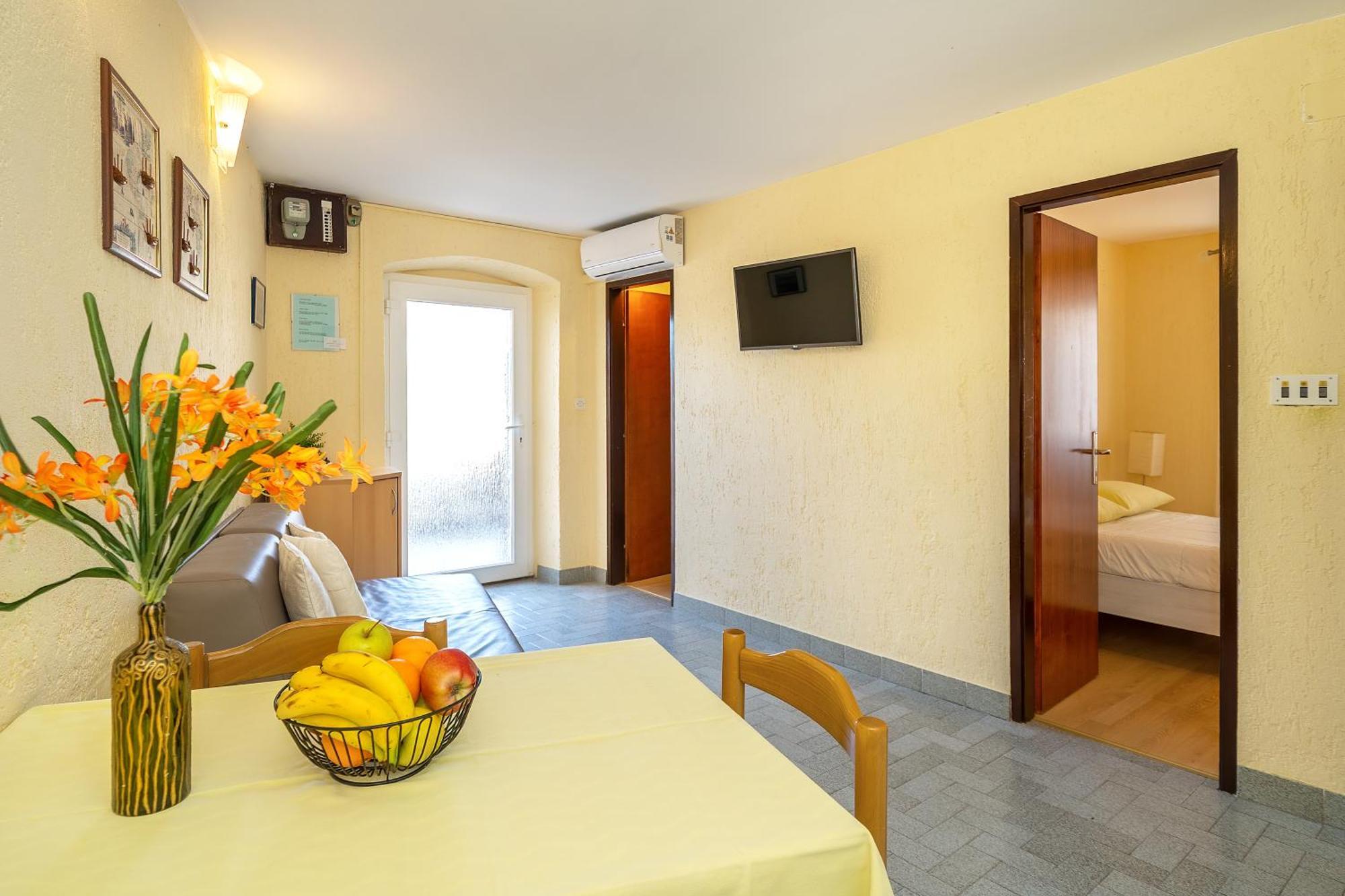 Apartments Ivo With Sea View Baška Extérieur photo